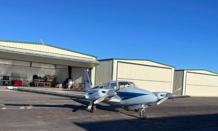 Piper PA-30 twin-engine aircraft exterior